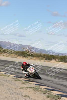 media/Nov-16-2025-Race Pace (Sun) [[8c5fa54630]]/Verified Riders/4-Turn 3 Inside (1050am)/